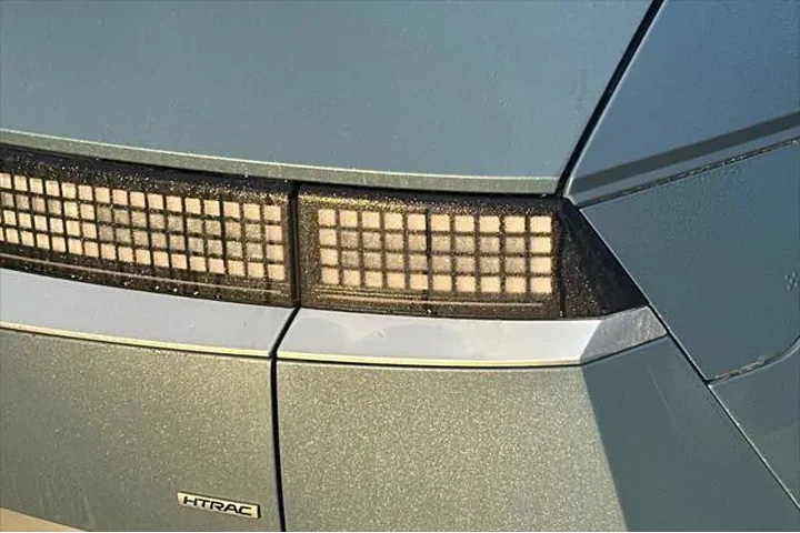 $33990 : Hyundai IONIQ 5 2024 AWD Lim image 6