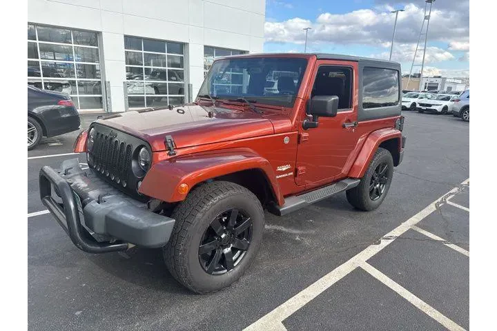$13998 : Jeep Wrangler 2014 4x4 Sahar image 3