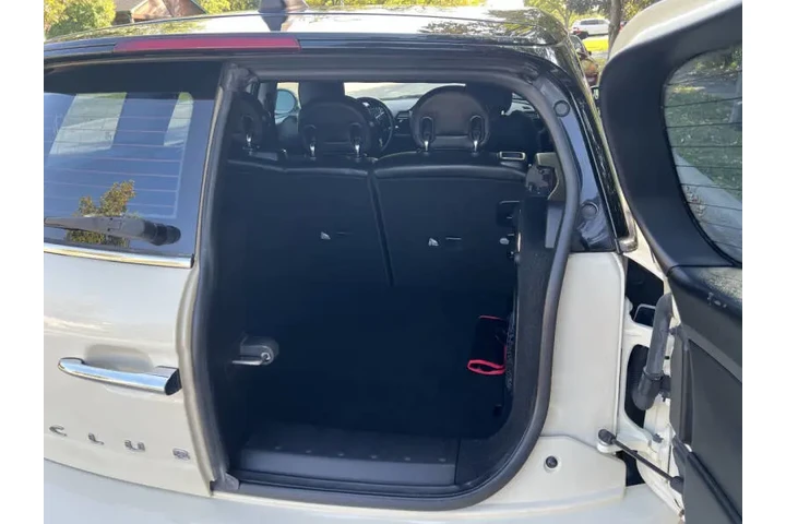 $11100 : 2017 MINI Clubman Cooper S image 10