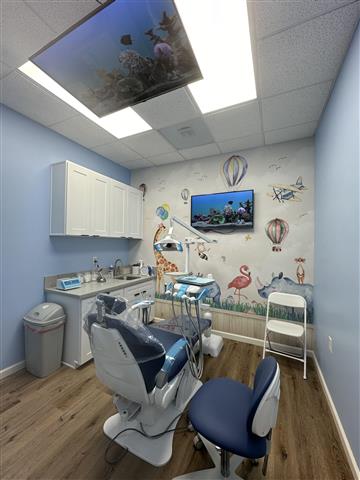 WONDERKIDS DENTAL COMPTON image 2