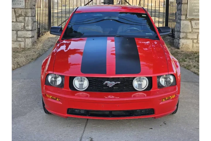 $8995 : 2006 Mustang GT Deluxe image 2