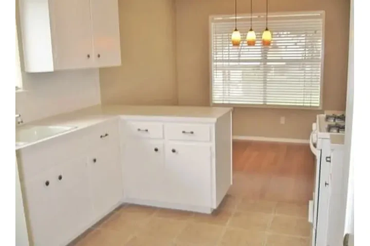 $1320 : HOME FOR RENT IN AUSTIN TX image 9