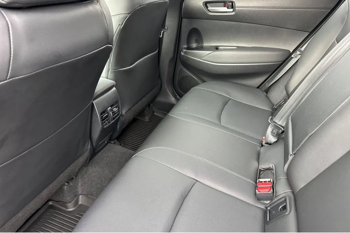 $28900 : Toyota Corolla Cross 2023 AW image 8