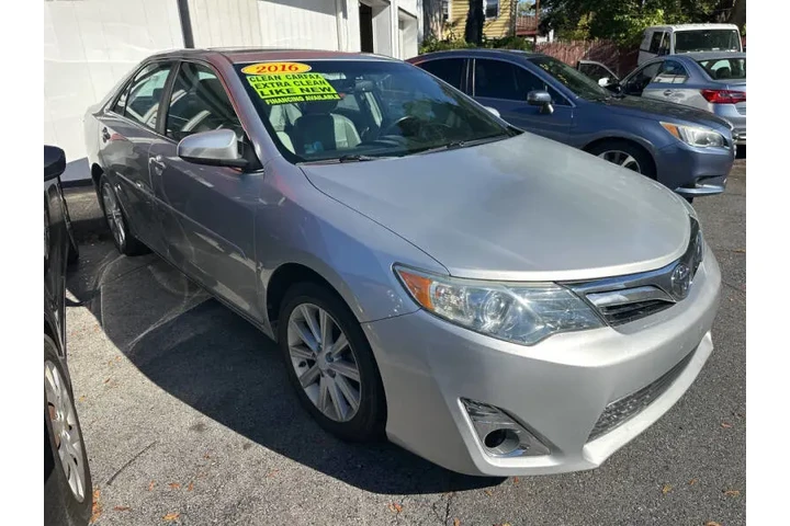 $11995 : 2013 Camry XLE V6 image 6