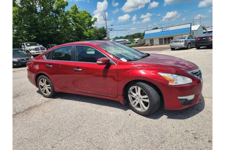 $7500 : 2013 Altima 3.5 SL image 7