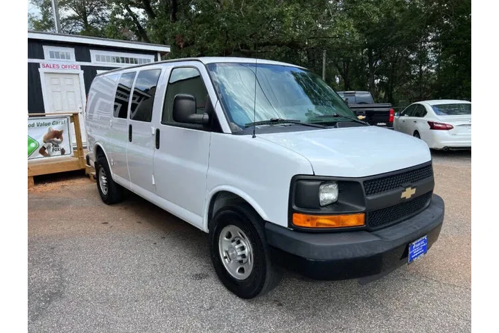 $15999 : 2016 Express 2500 image 5