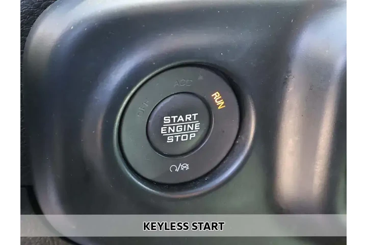 $25990 : Jeep Gladiator 2022 4x4 Over image 4