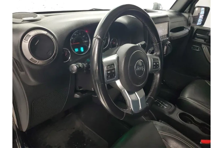 $13000 : Jeep Wrangler Unlimited 2016 image 9