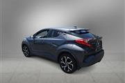 $16500 : Pre-Owned 2018 Toyota C-HR XLE thumbnail
