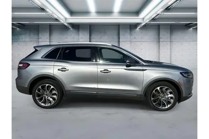 $31645 : Lincoln Nautilus 2022 AWD Re image 3