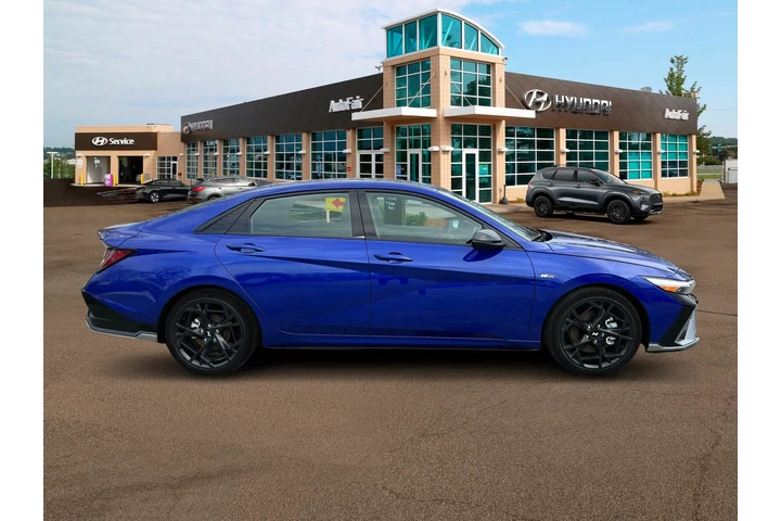 $25900 : Hyundai ELANTRA 2025 N Line image 9