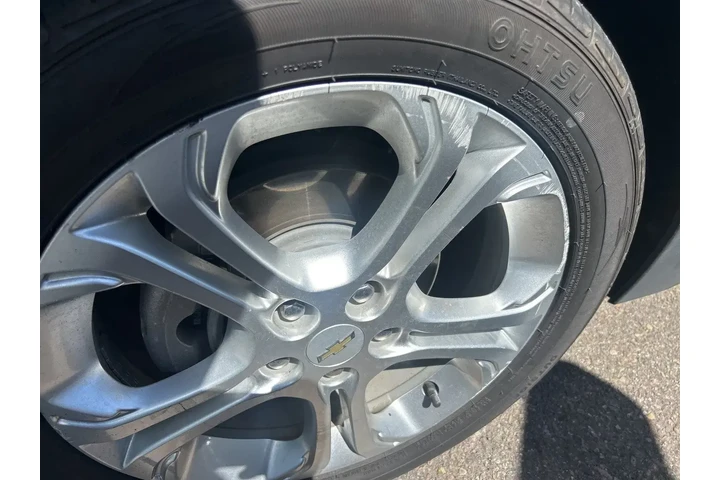 $12600 : Chevrolet Bolt EV 2018 LT 4d image 3