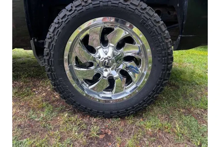 $24995 : 2019 Silverado 1500 LD LT image 8