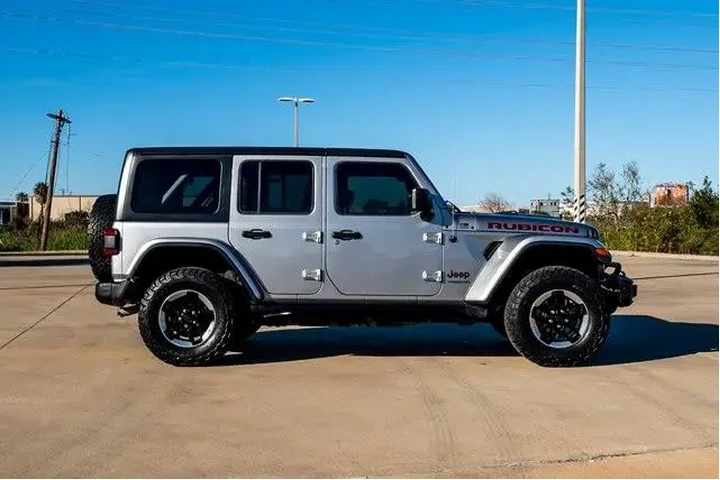 $25690 : Jeep Wrangler Unlimited 2018 image 2