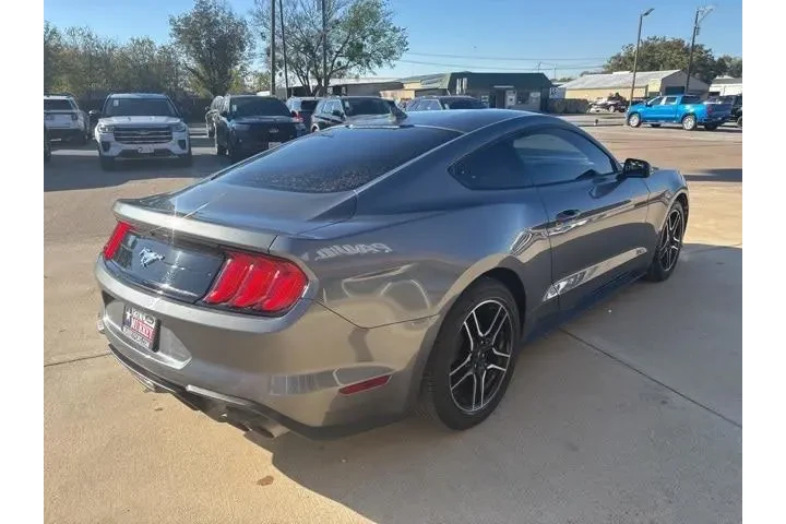 Ford Mustang 2022 EcoBoost 2 image 6
