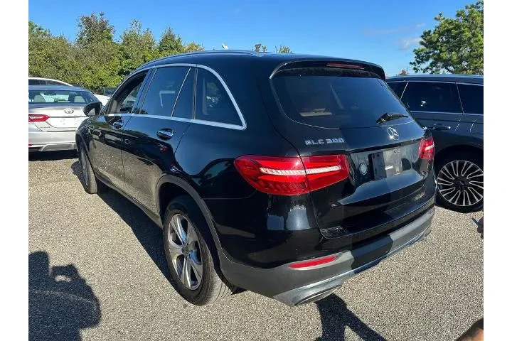 $15880 : Mercedes-Benz GLC 2018 AWD G image 3