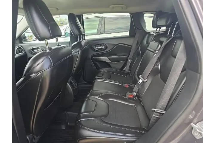 $16995 : Jeep Cherokee 2019 4x4 Altit image 7