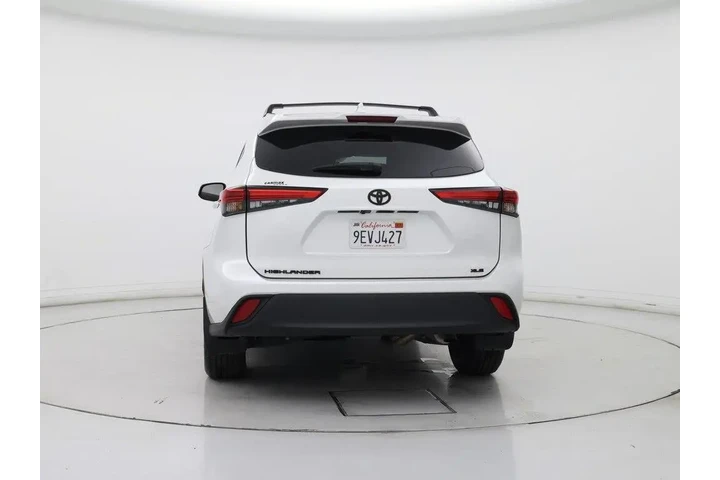 $37998 : Toyota Highlander 2023 XLE 4 image 6