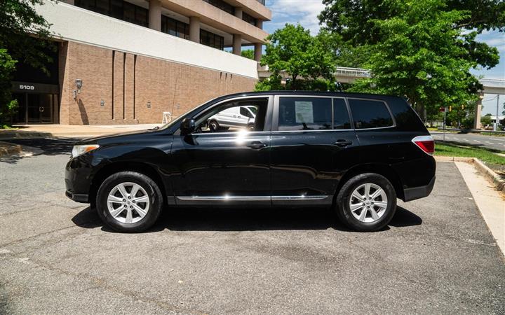 $13000 : 2011 TOYOTA HIGHLANDER image 6