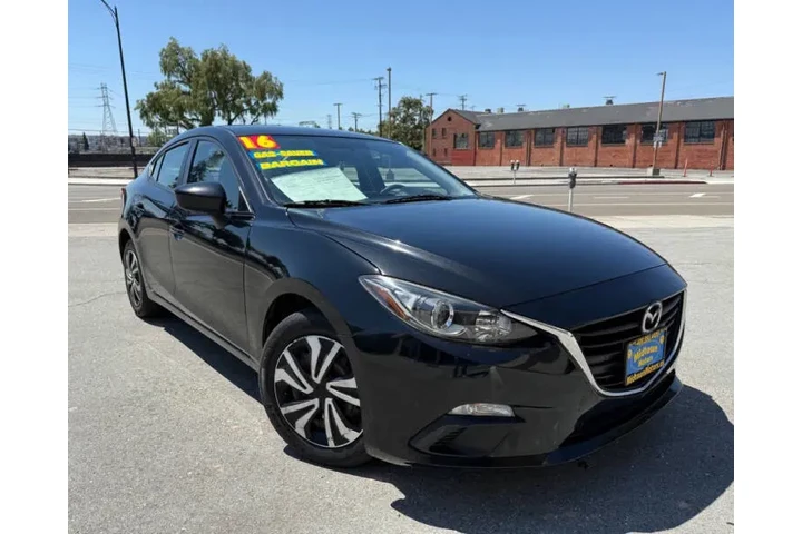 2016 MAZDA3 i Sport image 1