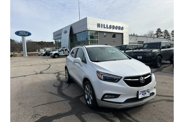 $11995 : Buick Encore 2017 Essence 4d image 1