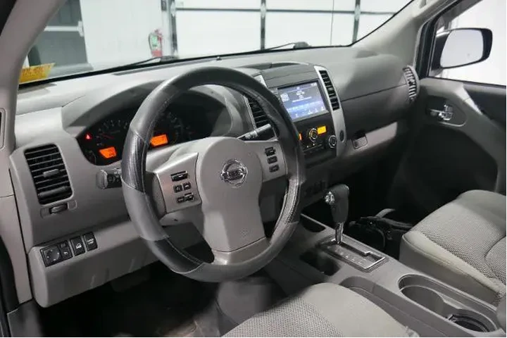 $19900 : Nissan Frontier 2019 4x4 S 4 image 9