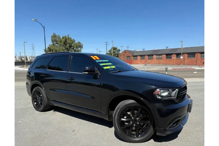 2017 Durango GT image 3