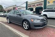 $9995 : 2014 Passat 2.0L TDI SE thumbnail