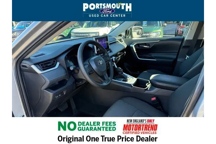 $28495 : Toyota RAV4 2024 AWD XLE 4dr image 4