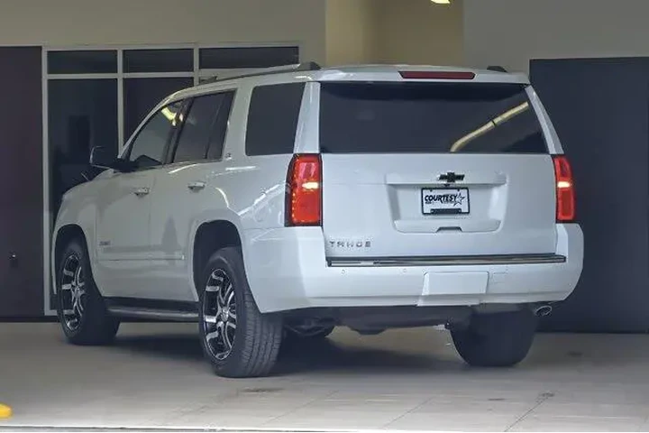 $27433 : Chevrolet Tahoe 2016 4x4 LTZ image 6