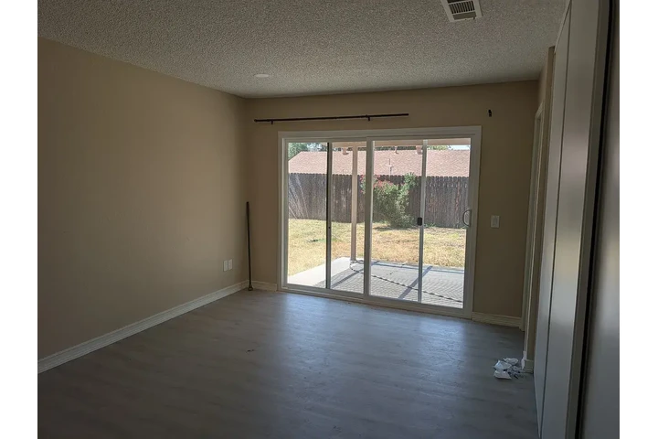 $1470 : Rialto- Listo image 9