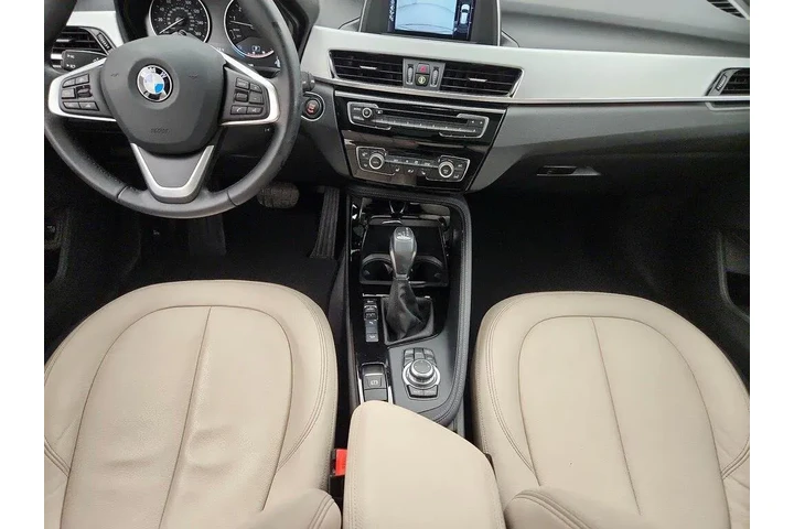 $21998 : BMW X1 2016 AWD xDrive28i 4d image 9