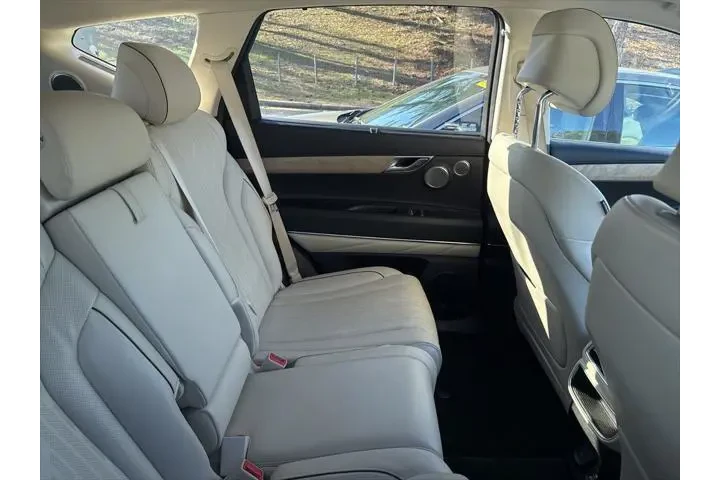 $34241 : Genesis GV80 2021 AWD 2.5T 4 image 8