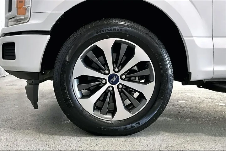 $26251 : Ford F-150 2020 4x2 XL 4dr S image 8