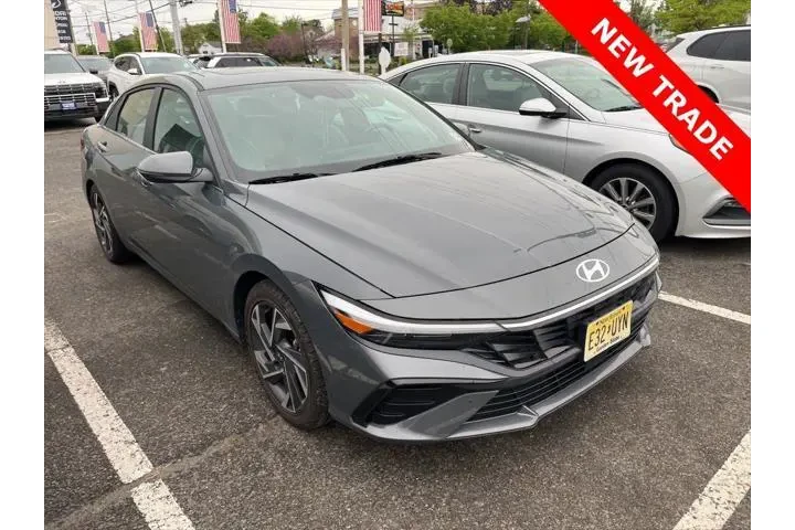 $23995 : Hyundai ELANTRA Hybrid 2024 image 1