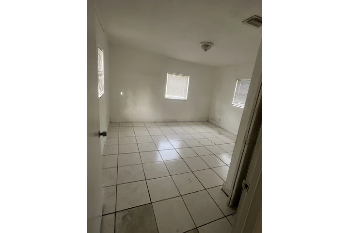 $1900 : Rento Apt 2habitaciones image 1