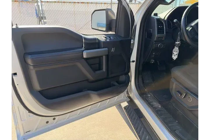 $26400 : Ford F-150 2018 4x4 XLT 4dr image 10