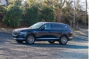 $25495 : Genesis GV80 2024 AWD 2.5T 4 thumbnail