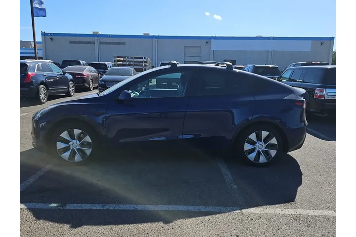 $23500 : Tesla Model Y 2021 AWD Long image 5