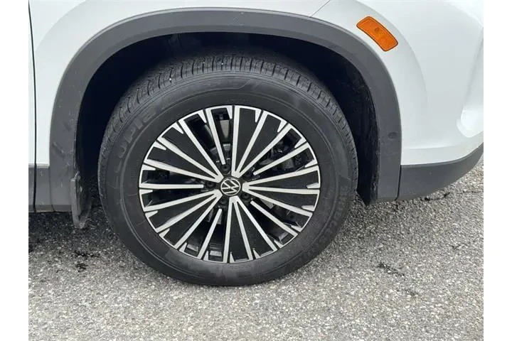 $28950 : Volkswagen Tiguan 2025 AWD S image 7