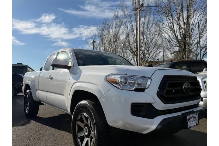 $16995 : 2022 Tacoma SR image 5