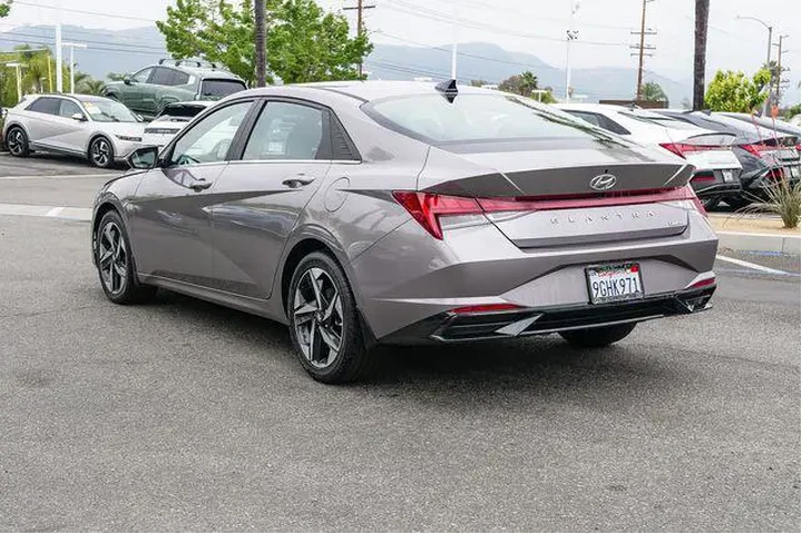 $22000 : Hyundai ELANTRA 2023 Limited image 7