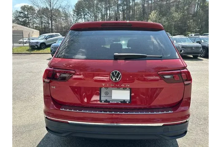 $20993 : Volkswagen Tiguan 2022 SE 4d image 6