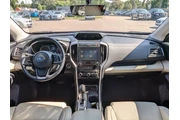 $19572 : 2019 Ascent Premium 8-Passeng thumbnail