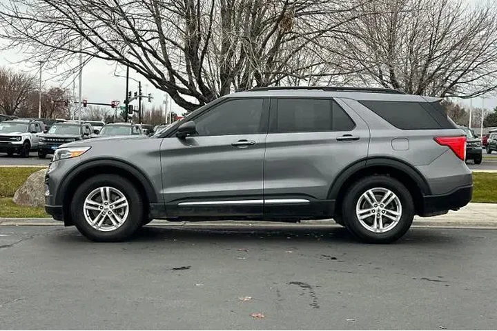 $27995 : Ford Explorer 2022 AWD XLT 4 image 5