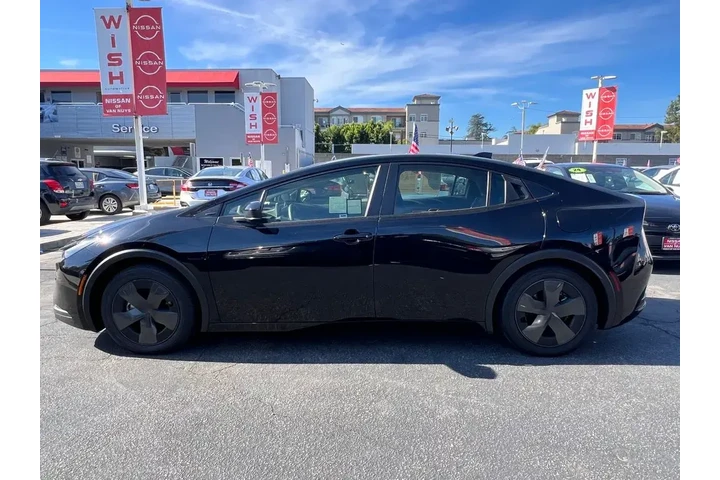 $30998 : Toyota Prius Prime 2024 SE 4 image 2