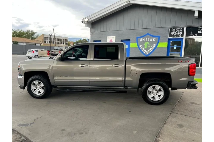 $19950 : 2017 Silverado 1500 LT Crew C image 8