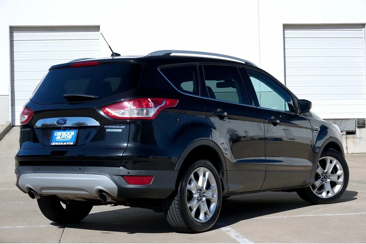 $9995 : 2014 Escape Titanium image 3