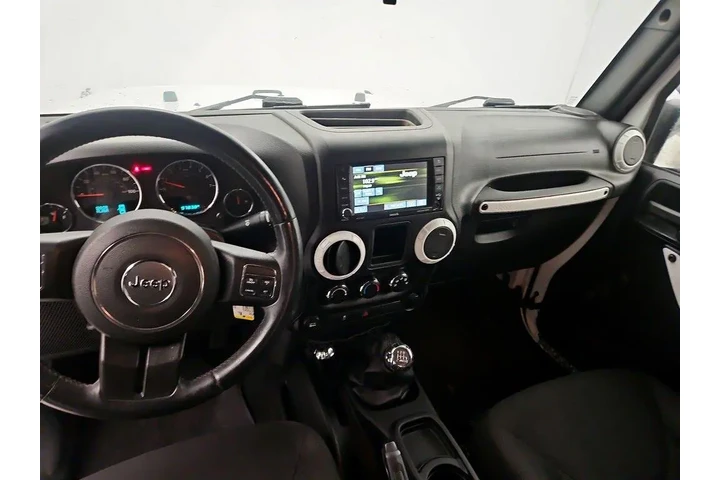 $17998 : Jeep Wrangler 2015 4x4 Sport image 9