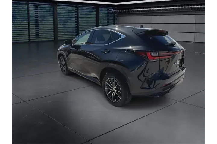 $39588 : Lexus NX 350 2022 AWD 4dr Cr image 6